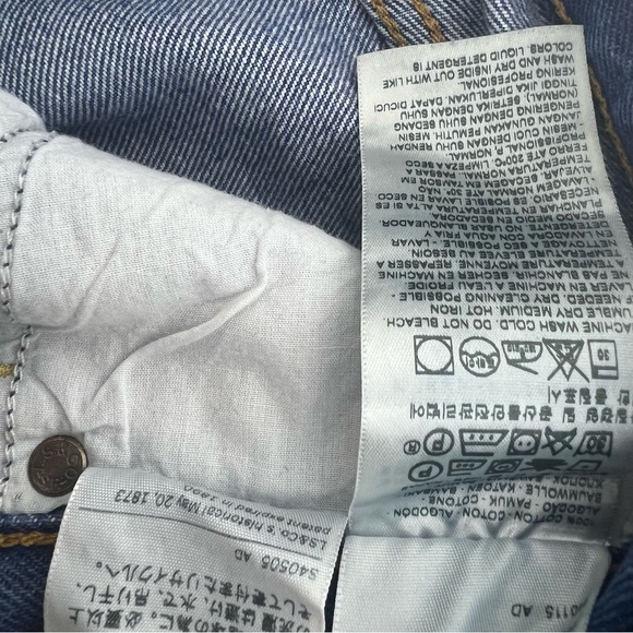 Levi’s Wedgie Straight Frayed Hem Button Fly High Rise Jeans - Picture 12 of 13